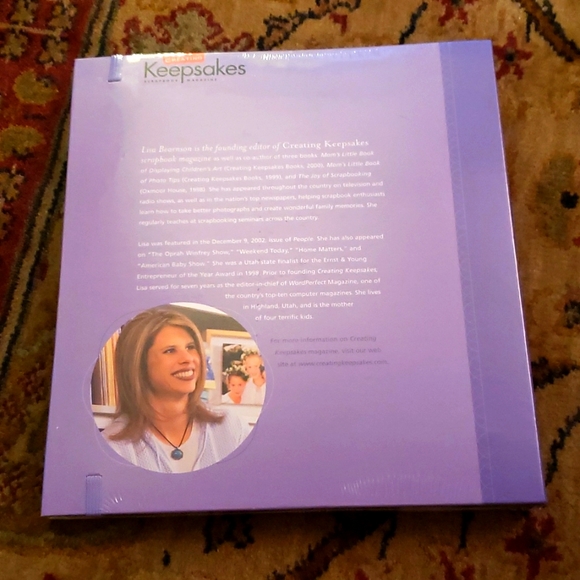 Scrapbooking with Lisa Bearnson - Picture 2 of 4